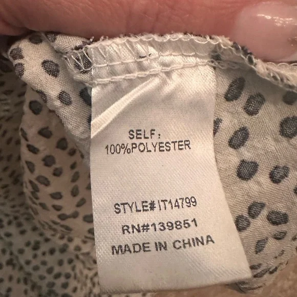 Oddy Women’s Black Spotted Button Down Oversized Blouse Floral Embroidery Medium - Picture 8 of 8